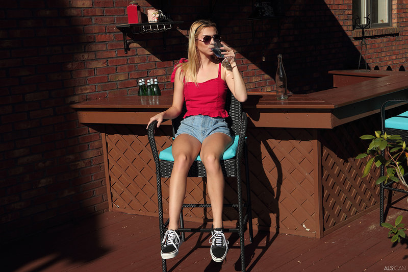 Ольга, 21 год, 0 размер груди